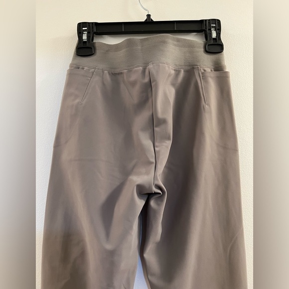 NEW Athleta Stellar Tight Legging W2. - Picture 12 of 16